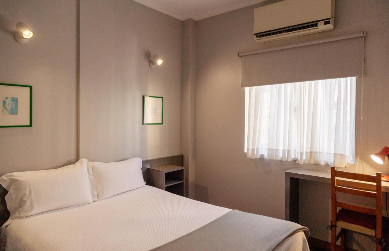 Quarto Duplo