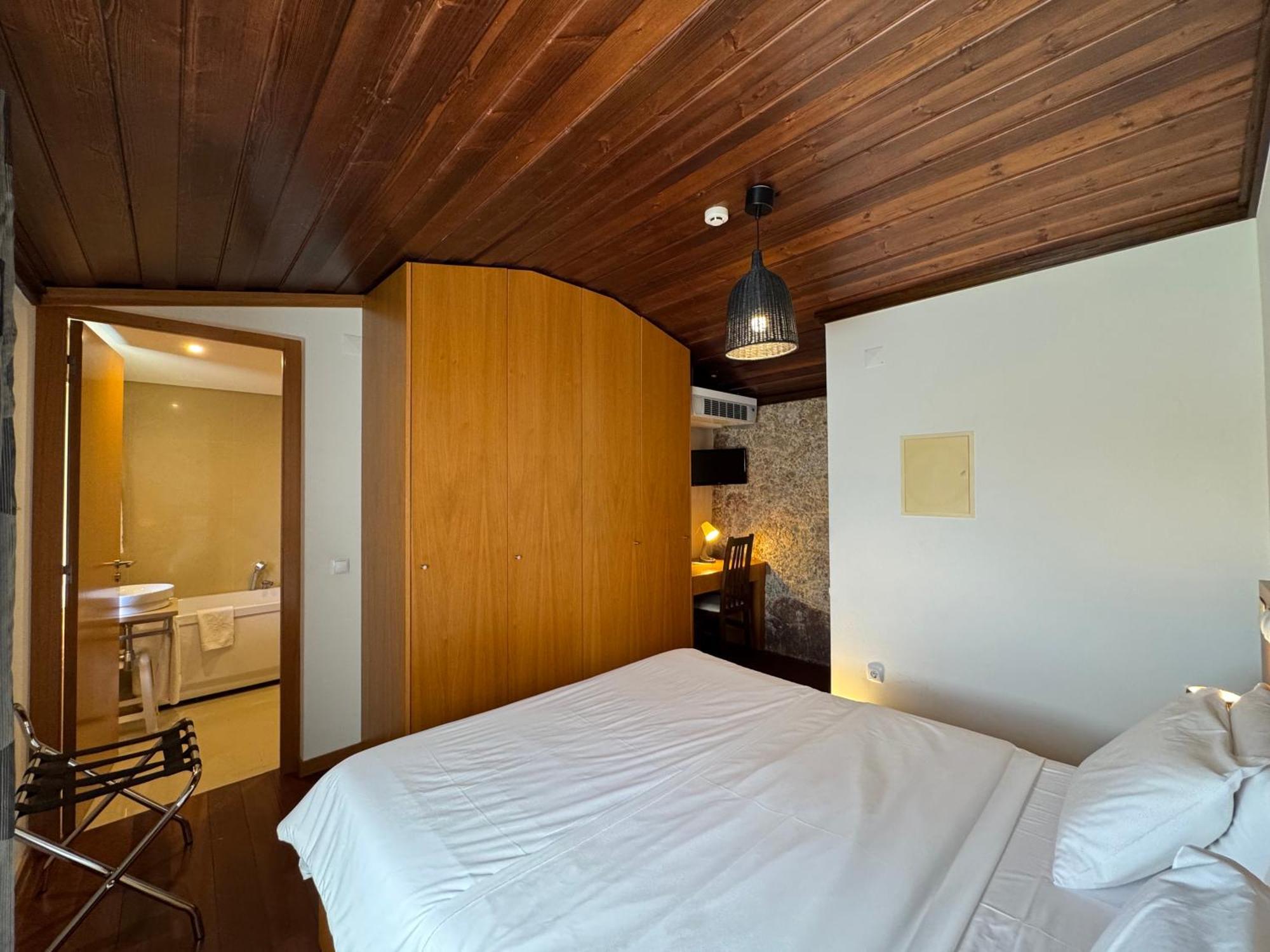 Standard Double Room,1765582635:JPEG